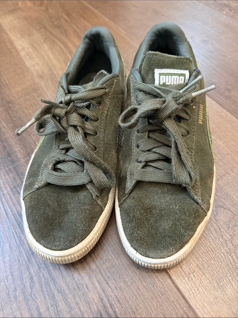 Puma Men's Olive Green Suede Low-Top Sneakers
